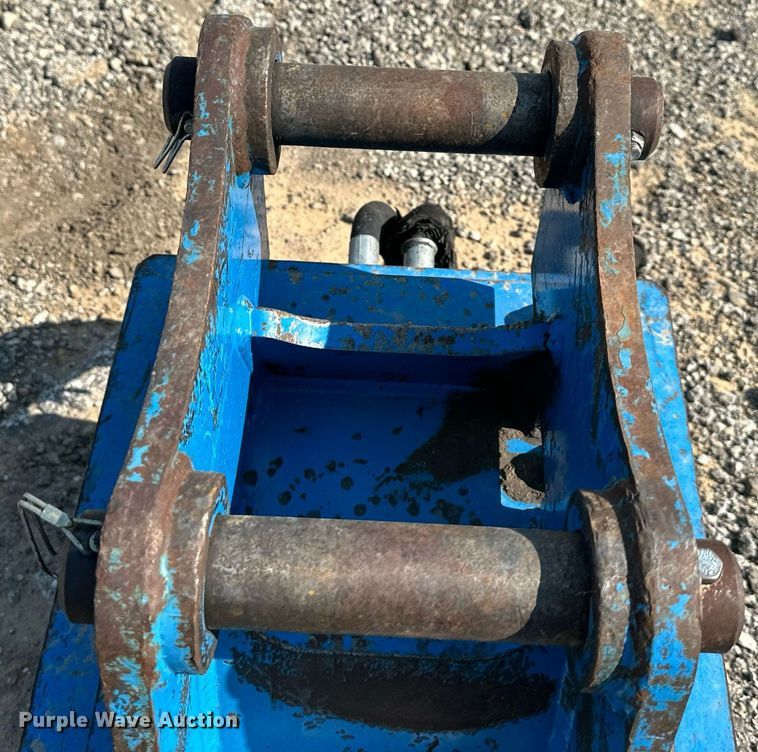 image for item JX9049 Okada OAC200  plate compactor