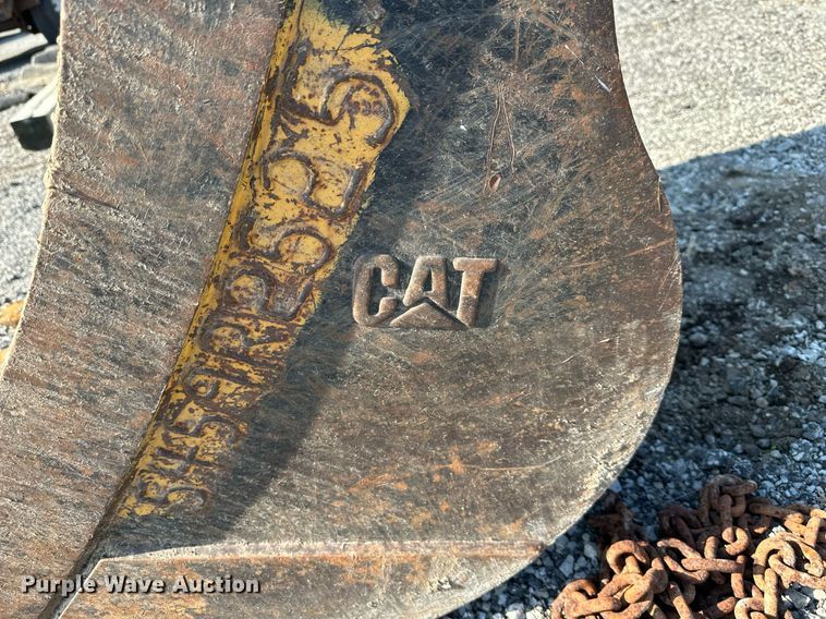 image for item JX9051 Caterpillar  36"W backhoe bucket