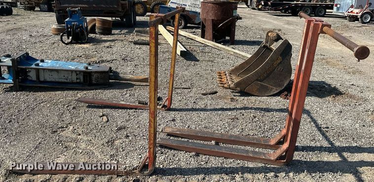 image for item JX9052 (2) swing fork sets