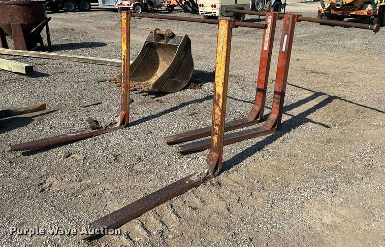 image for item JX9052 (2) swing fork sets