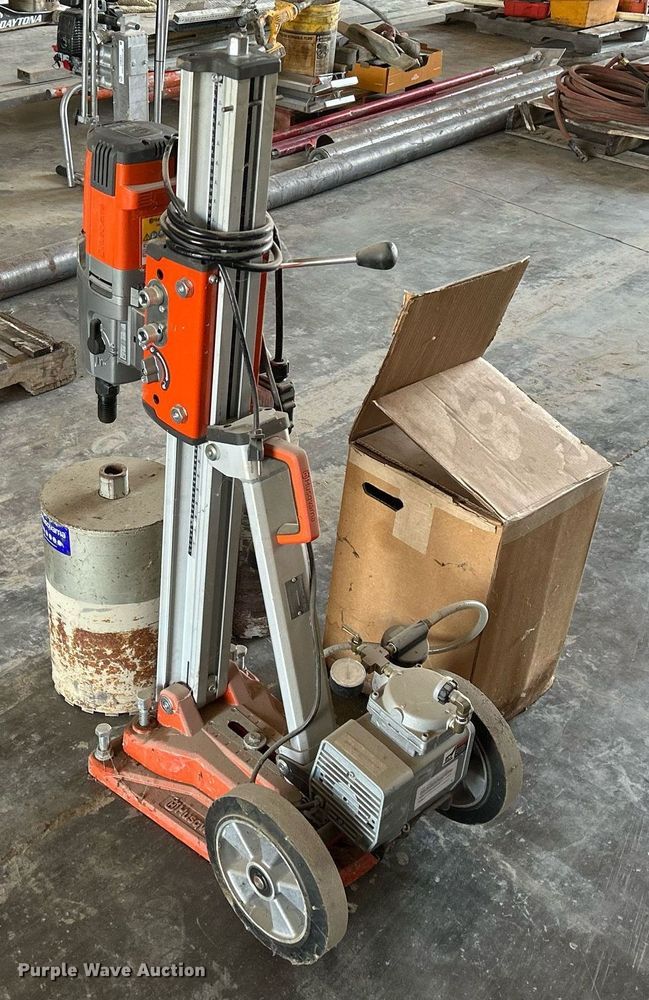 image for item JX9055 2018 Husqvarna DM340  core drill