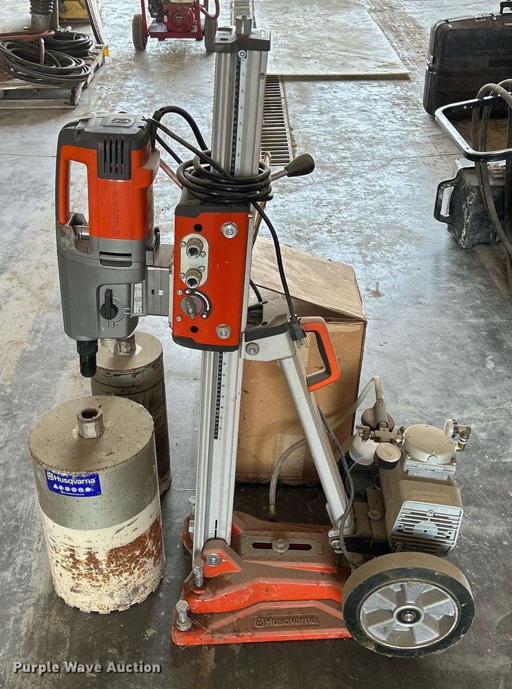 image for item JX9055 2018 Husqvarna DM340  core drill