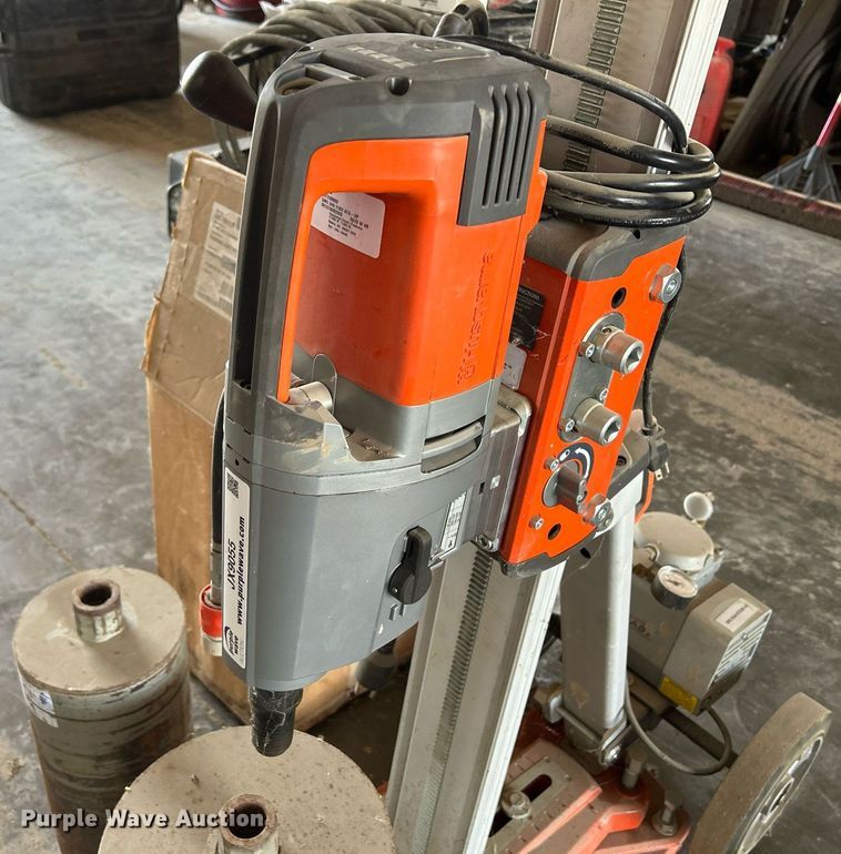 image for item JX9055 2018 Husqvarna DM340  core drill