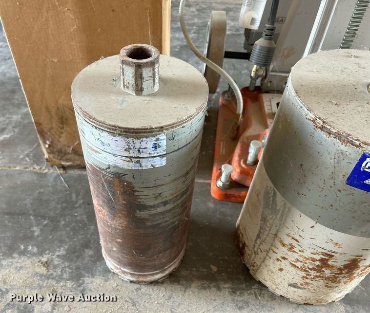 image for item JX9055 2018 Husqvarna DM340  core drill