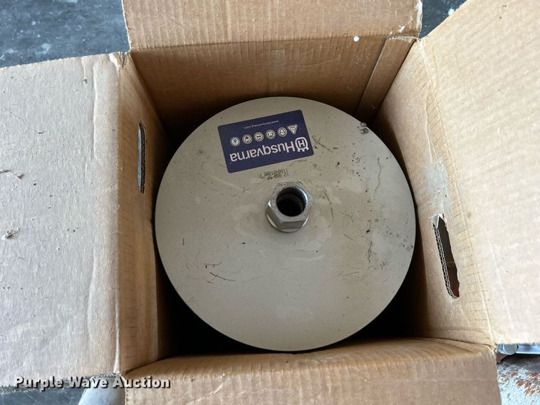 image for item JX9055 2018 Husqvarna DM340  core drill