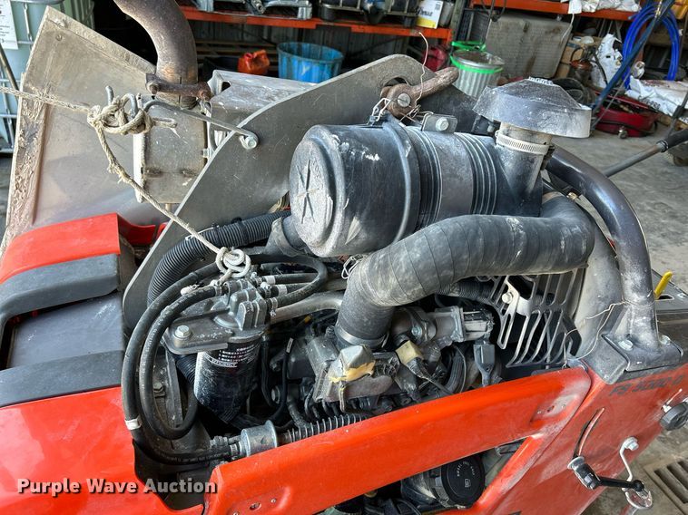 image for item JX9057 Husqvarna FS5000D  concrete saw