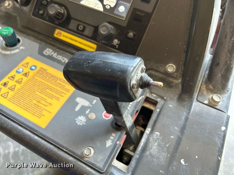 image for item JX9057 Husqvarna FS5000D  concrete saw