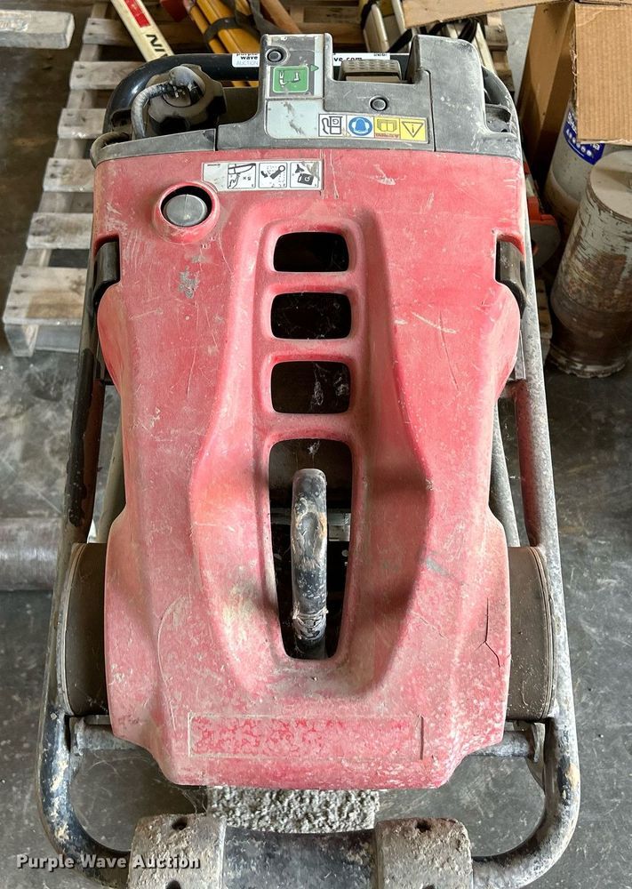 image for item JX9058 2014 Chicago Pneumatic MS590  plate compactor