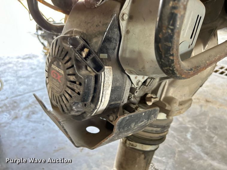 image for item JX9058 2014 Chicago Pneumatic MS590  plate compactor