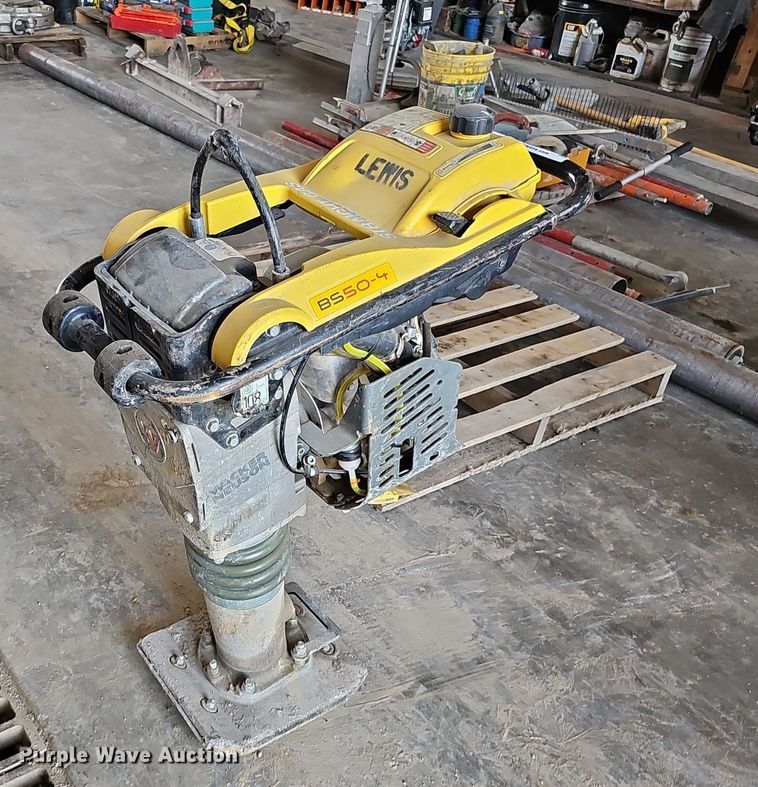 image for item JX9059 Wacker Neuson BS50-4  plate compactor