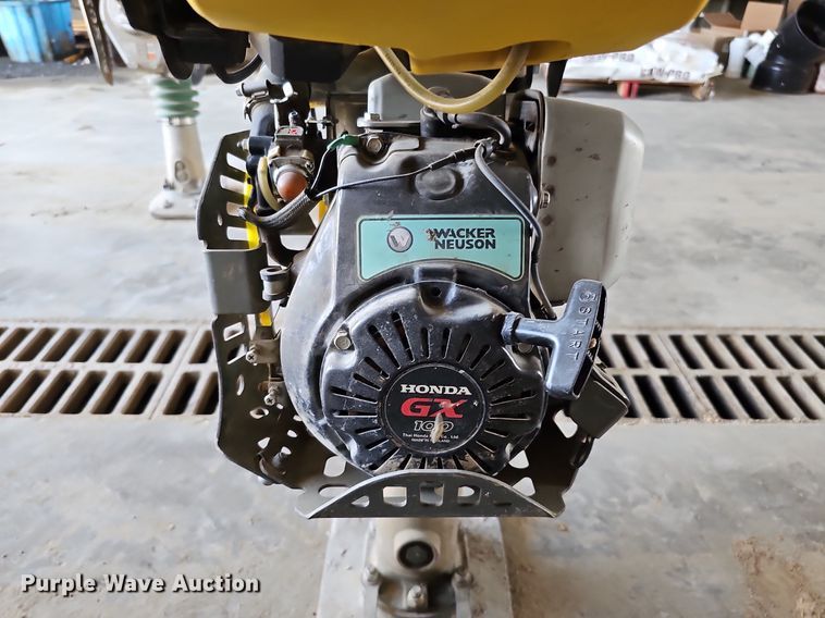 image for item JX9059 Wacker Neuson BS50-4  plate compactor