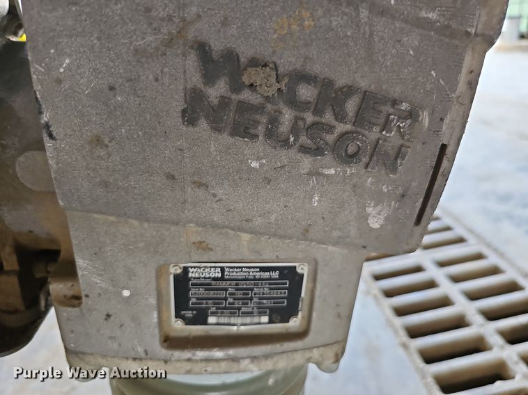 image for item JX9059 Wacker Neuson BS50-4  plate compactor