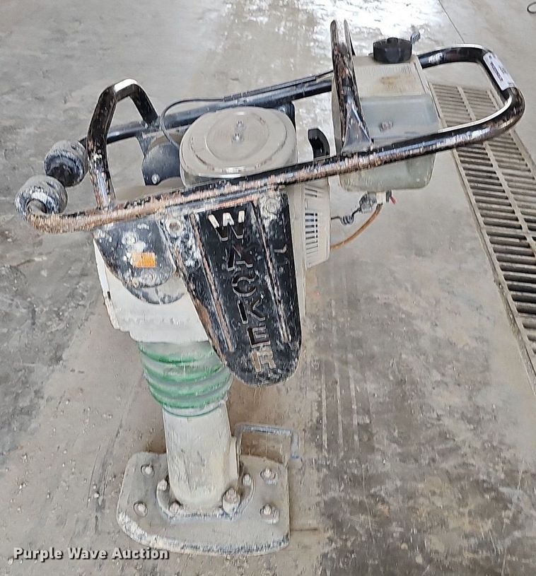 image for item JX9060 Wacker BS52Y  plate compactor