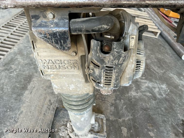 image for item JX9061 Wacker Neuson BS50-2  plate compactor
