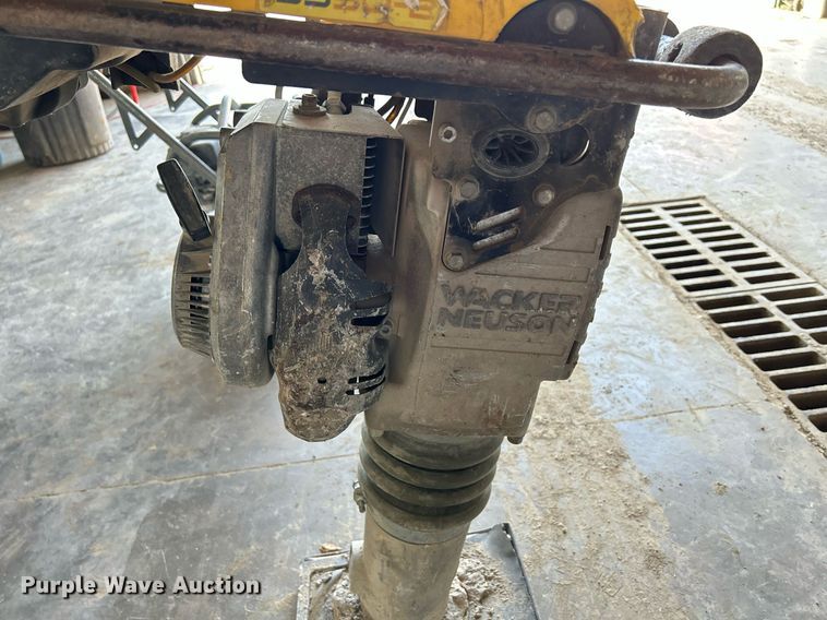 image for item JX9061 Wacker Neuson BS50-2  plate compactor