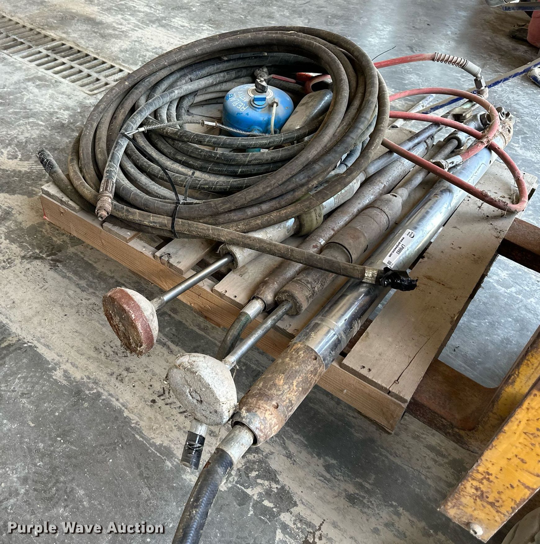 Pneumatic tools in Saint Joseph, MO Item LP9993 sold Purple Wave