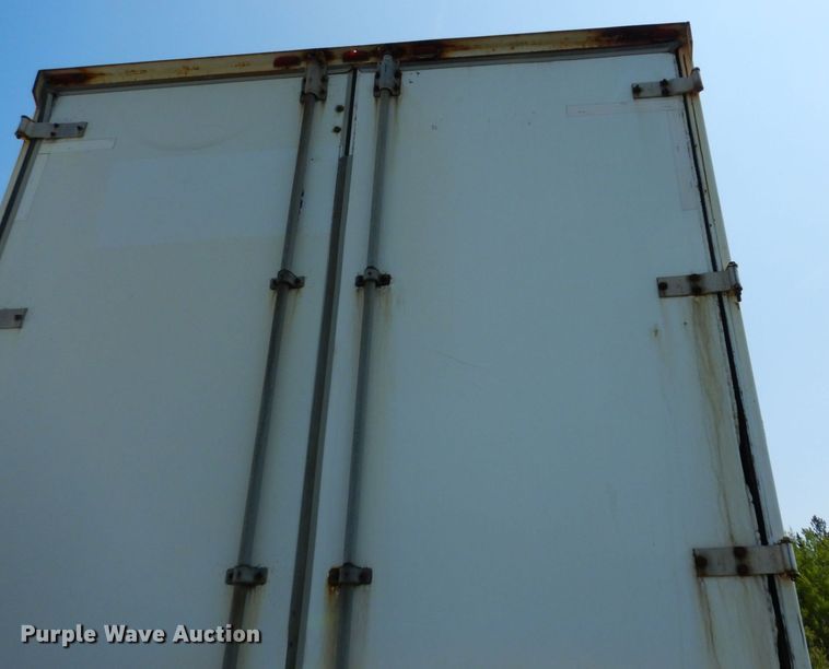 image for item AF9701 2007 Stoughton AVW-535T-S-C-AR  dry van trailer