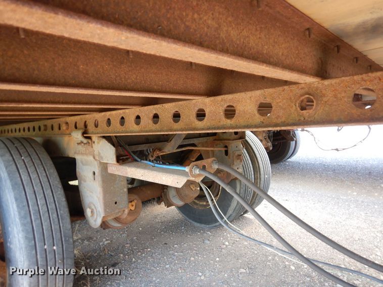 image for item AF9701 2007 Stoughton AVW-535T-S-C-AR  dry van trailer