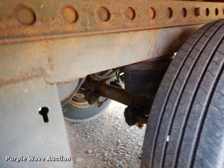 image for item AF9701 2007 Stoughton AVW-535T-S-C-AR  dry van trailer