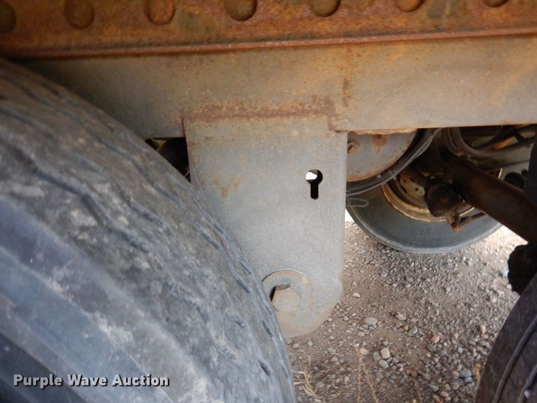 image for item AF9701 2007 Stoughton AVW-535T-S-C-AR  dry van trailer