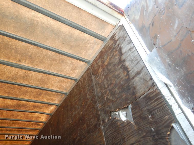 image for item AF9701 2007 Stoughton AVW-535T-S-C-AR  dry van trailer