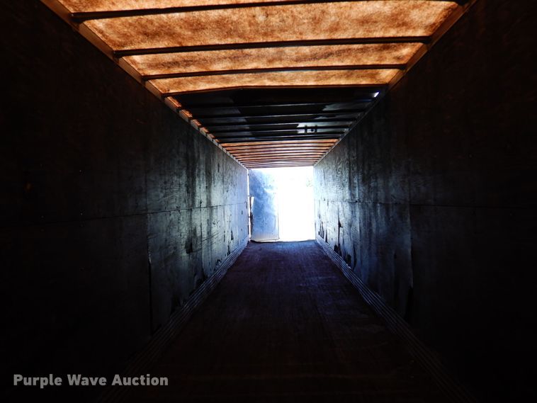 image for item AF9701 2007 Stoughton AVW-535T-S-C-AR  dry van trailer