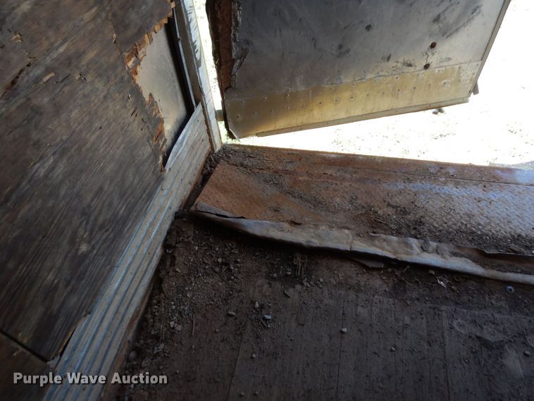 image for item AF9701 2007 Stoughton AVW-535T-S-C-AR  dry van trailer