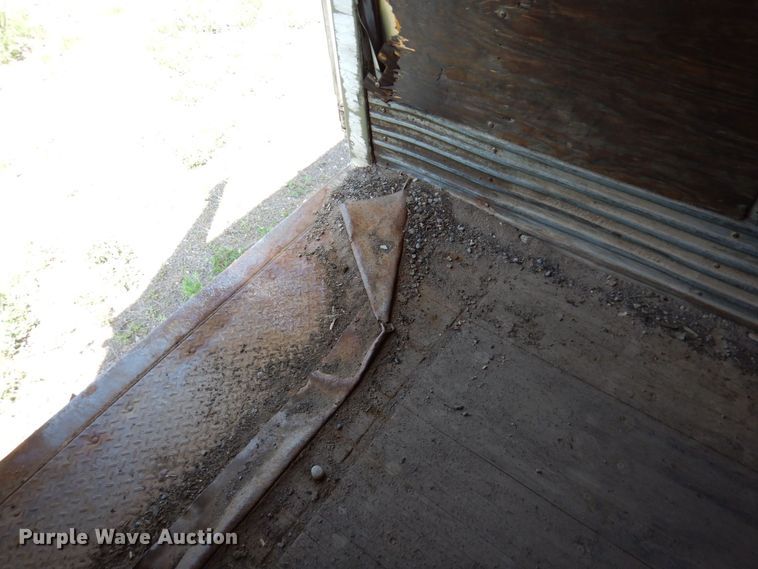 image for item AF9701 2007 Stoughton AVW-535T-S-C-AR  dry van trailer