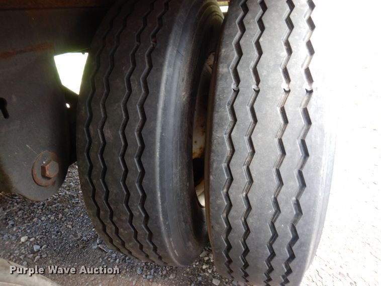 image for item AF9701 2007 Stoughton AVW-535T-S-C-AR  dry van trailer