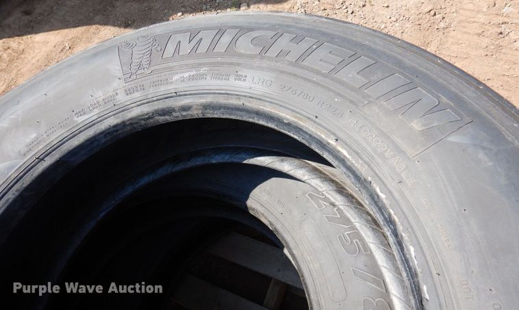 image for item AF9708 (3) Michelin XDN2 275/80R22.5 recapped tires