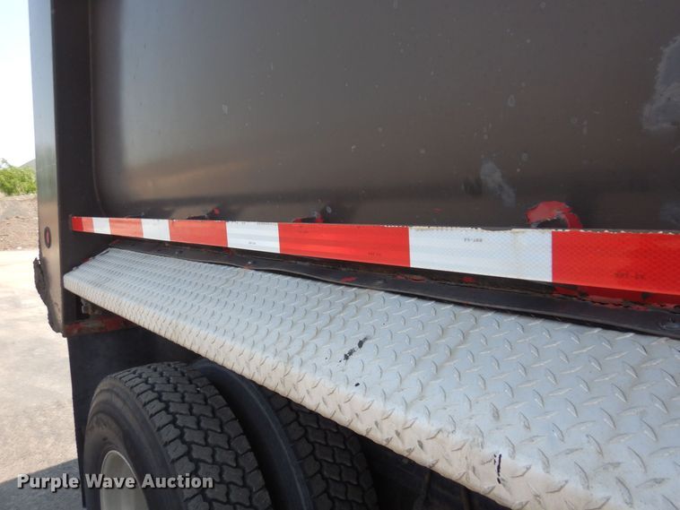 image for item AF9709 2004 Sterling L8500  dump truck