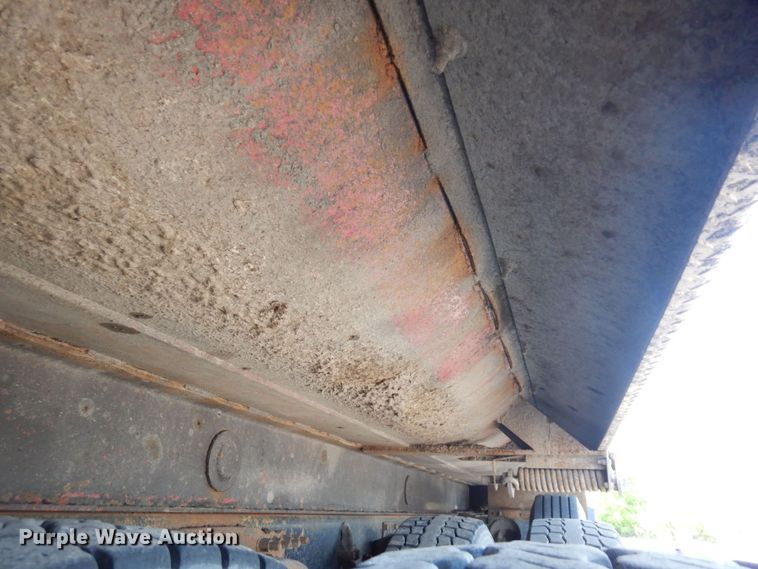 image for item AF9709 2004 Sterling L8500  dump truck