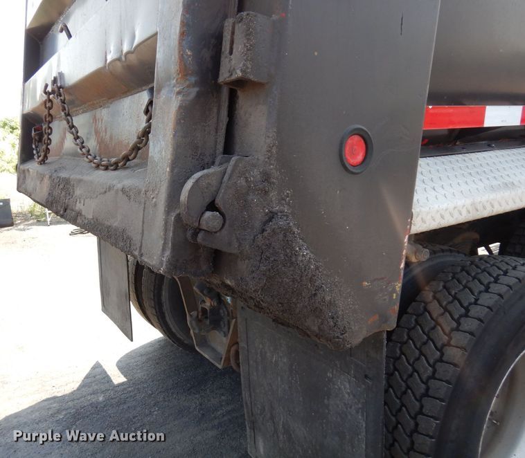 image for item AF9709 2004 Sterling L8500  dump truck