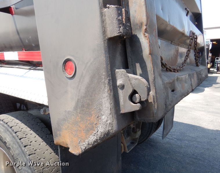 image for item AF9709 2004 Sterling L8500  dump truck