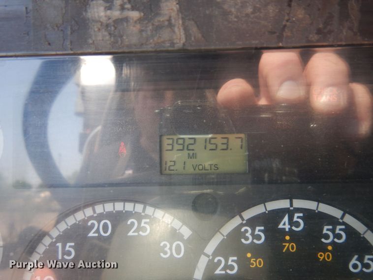 image for item AF9709 2004 Sterling L8500  dump truck