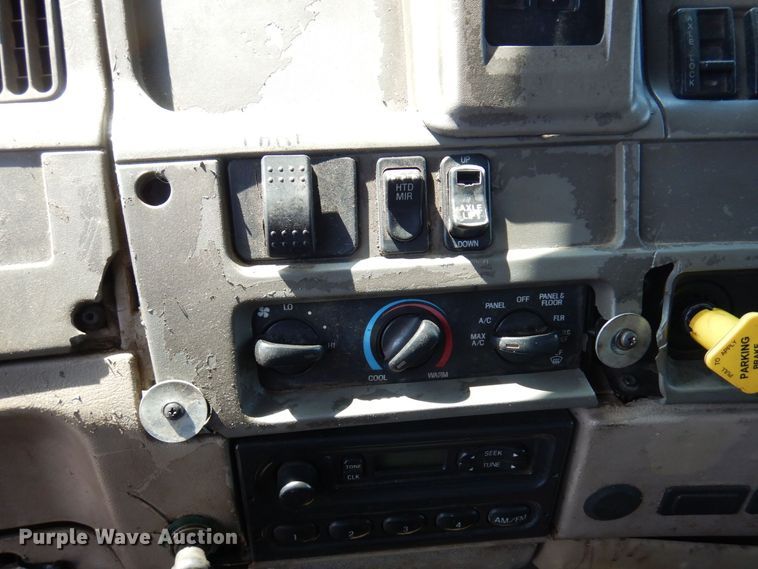 image for item AF9709 2004 Sterling L8500  dump truck