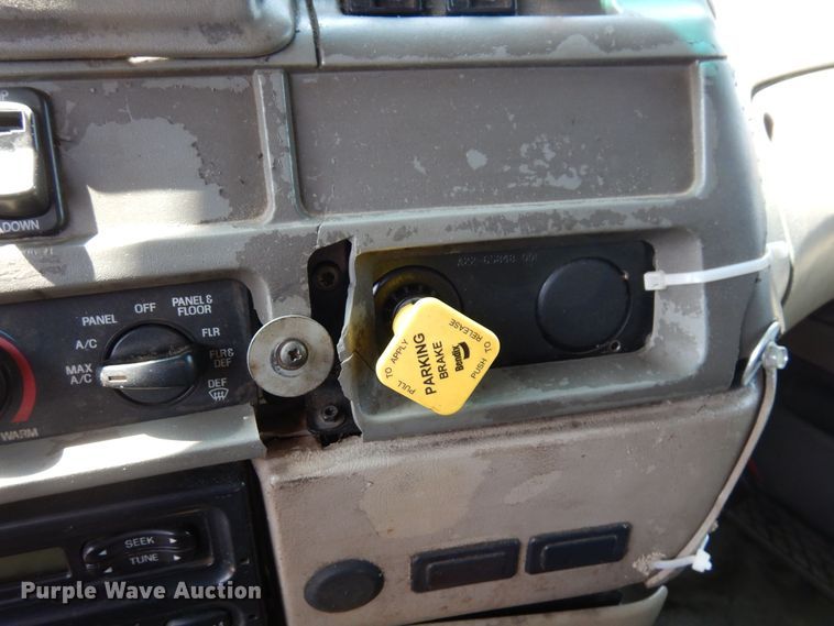 image for item AF9709 2004 Sterling L8500  dump truck