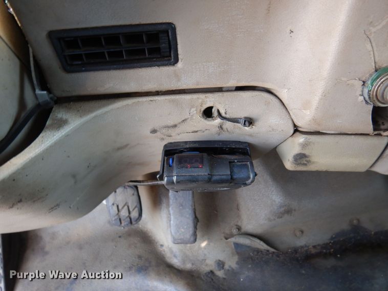 image for item AF9709 2004 Sterling L8500  dump truck