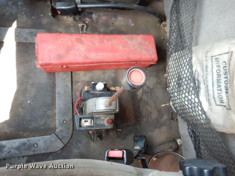 image for item AF9709 2004 Sterling L8500  dump truck