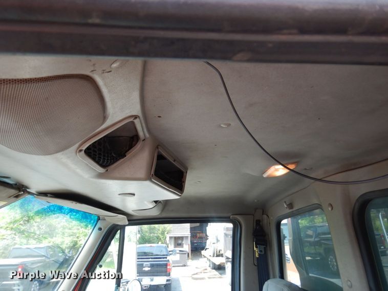 image for item AF9709 2004 Sterling L8500  dump truck