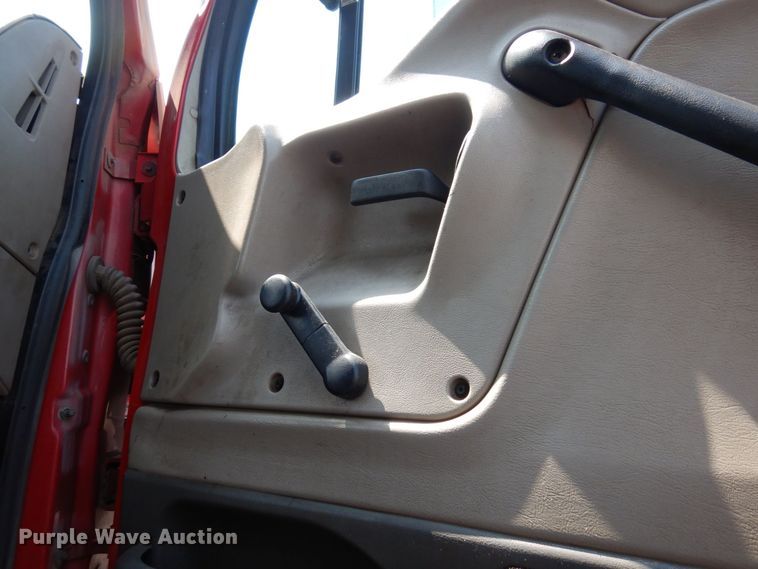 image for item AF9709 2004 Sterling L8500  dump truck