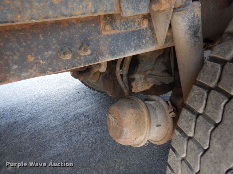 image for item AF9709 2004 Sterling L8500  dump truck