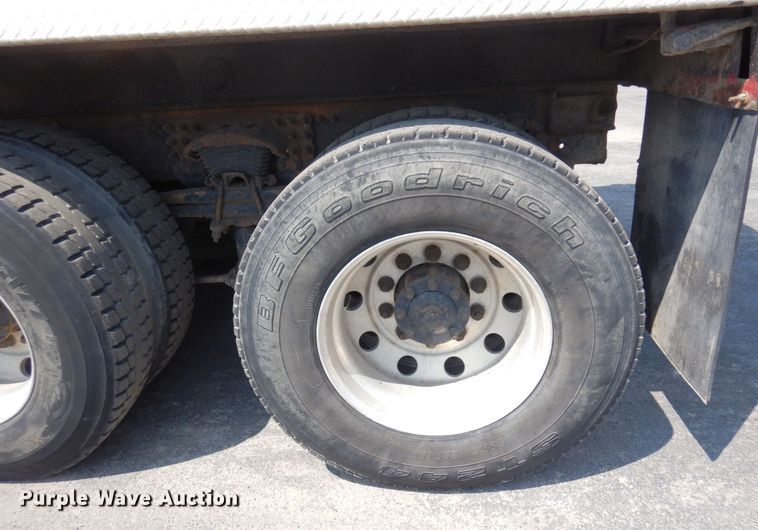 image for item AF9709 2004 Sterling L8500  dump truck