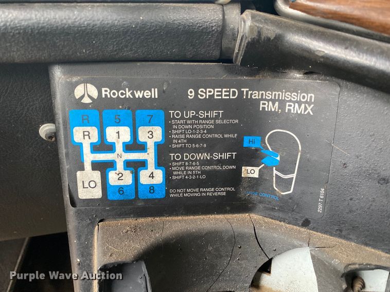 image for item DI7749 1993 Freightliner FLD  semi truck