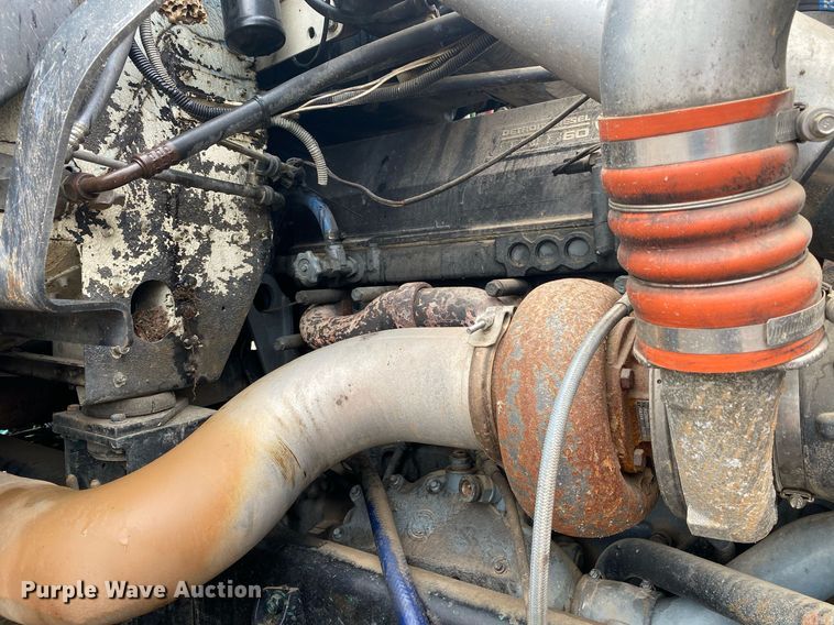 image for item DI7749 1993 Freightliner FLD  semi truck