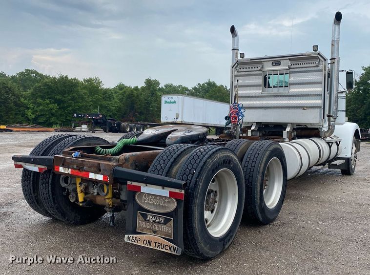 image for item DI7750 1985 Autocar AT  semi truck