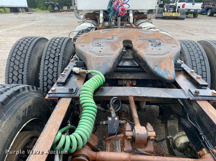 image for item DI7750 1985 Autocar AT  semi truck