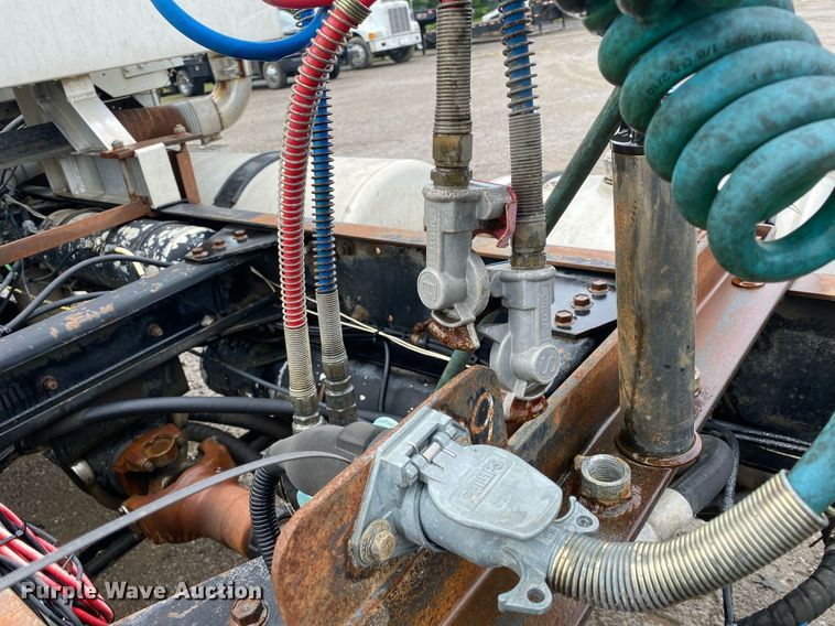 image for item DI7750 1985 Autocar AT  semi truck