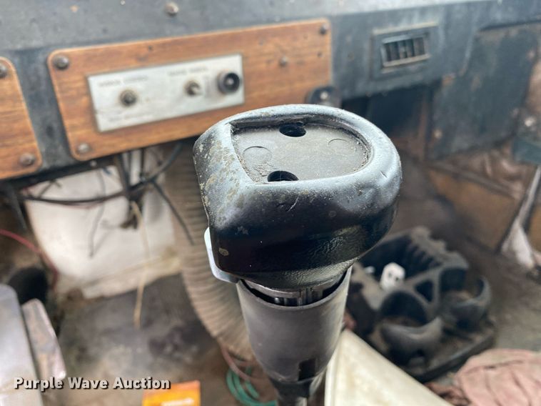 image for item DI7750 1985 Autocar AT  semi truck