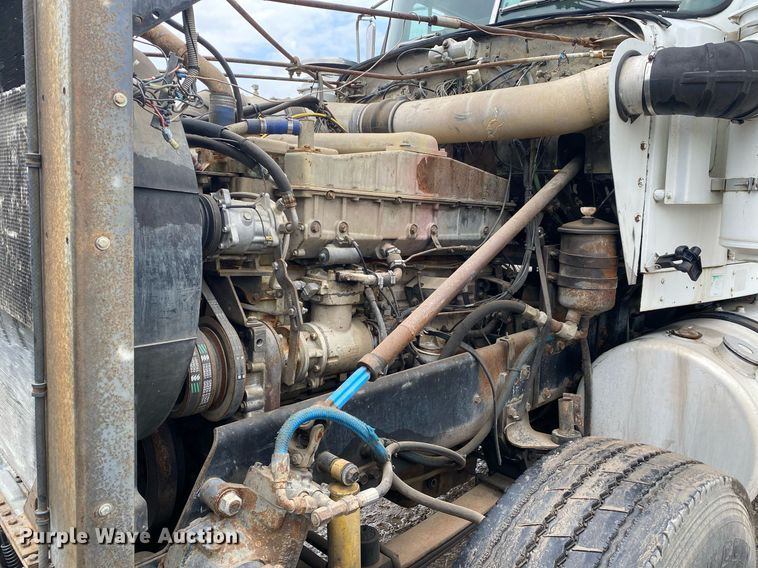 image for item DI7750 1985 Autocar AT  semi truck